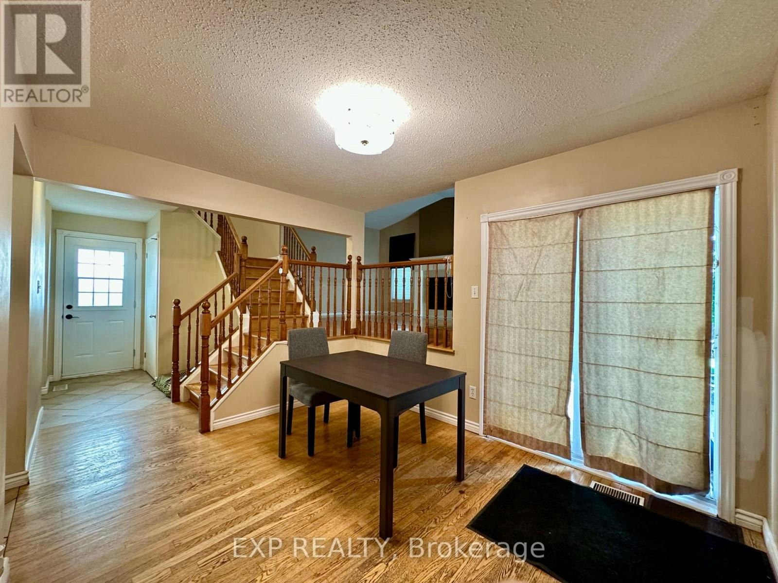 35 Barra Avenue, Ottawa, ON, K2L 2R9 - 7