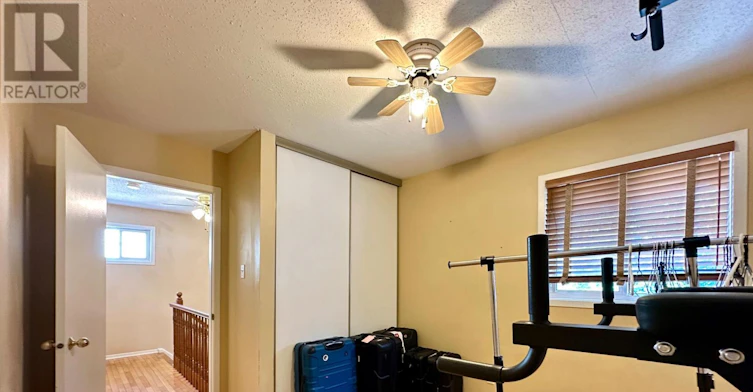 35 Barra Avenue, Ottawa, ON, K2L 2R9 - 21