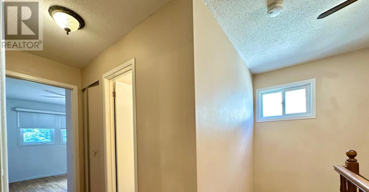 35 Barra Avenue, Ottawa, ON, K2L 2R9 - 19