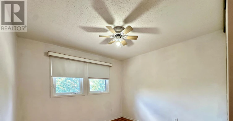 35 Barra Avenue, Ottawa, ON, K2L 2R9 - 17