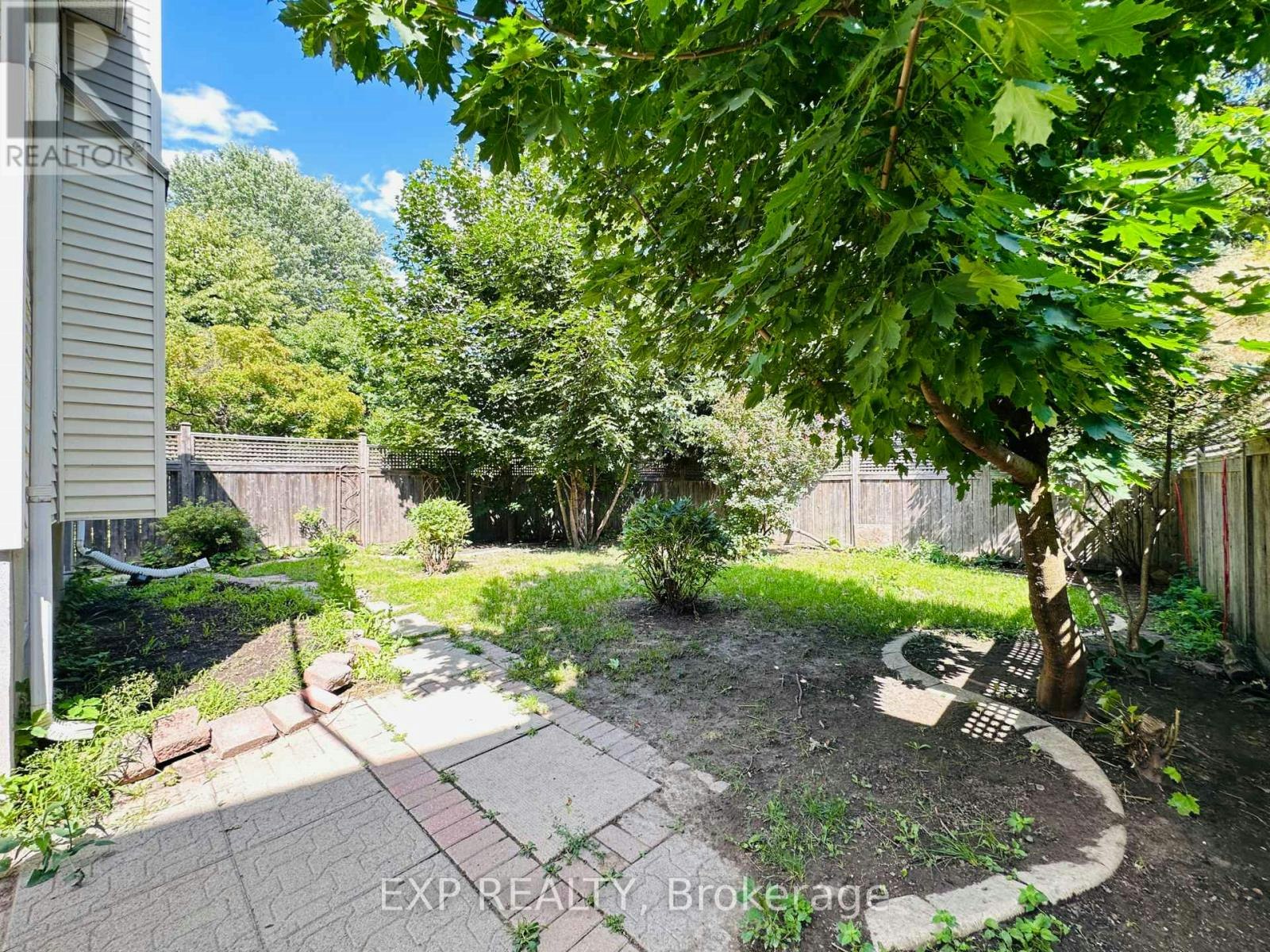 35 Barra Avenue, Ottawa, ON, K2L 2R9 - 27