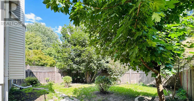 35 Barra Avenue, Ottawa, ON, K2L 2R9 - 27