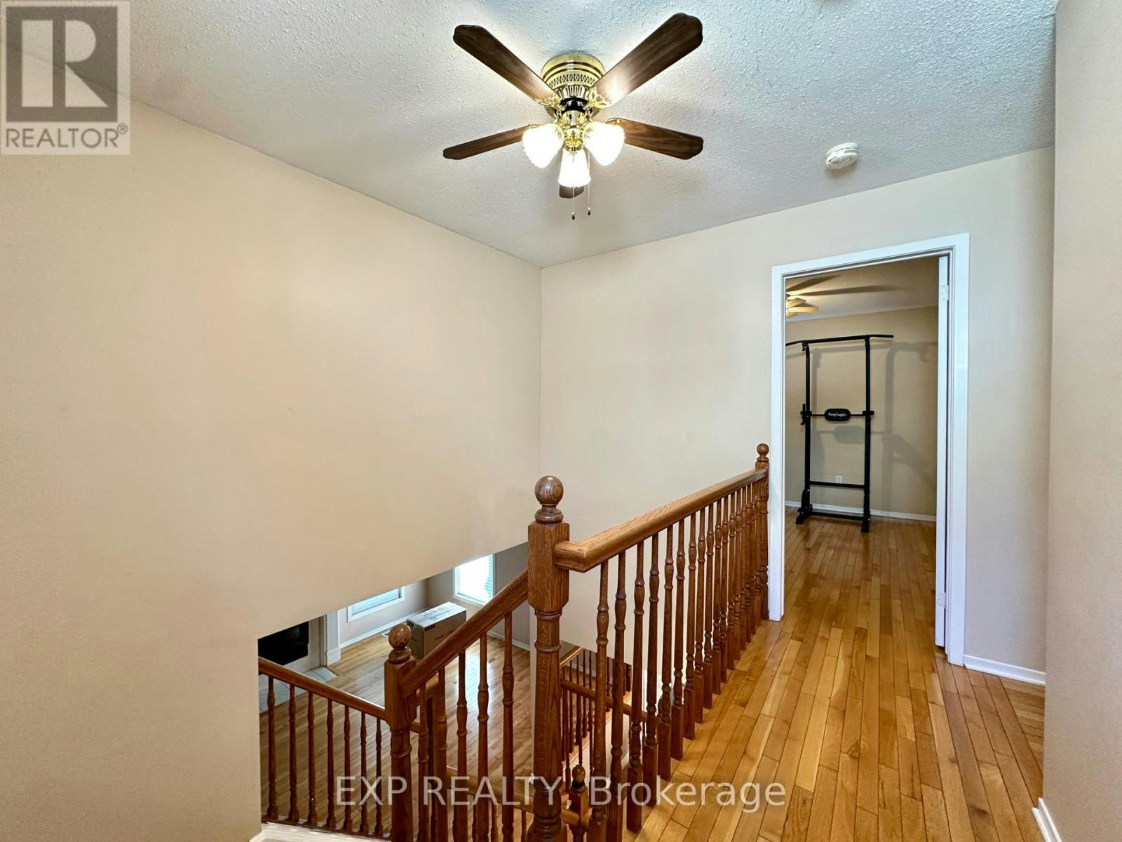 35 Barra Avenue, Ottawa, ON, K2L 2R9 - 14