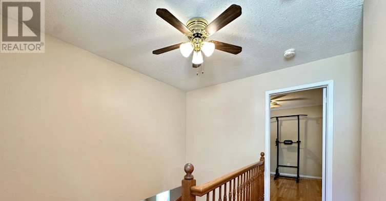 35 Barra Avenue, Ottawa, ON, K2L 2R9 - 14