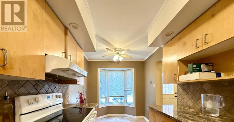 35 Barra Avenue, Ottawa, ON, K2L 2R9 - 10