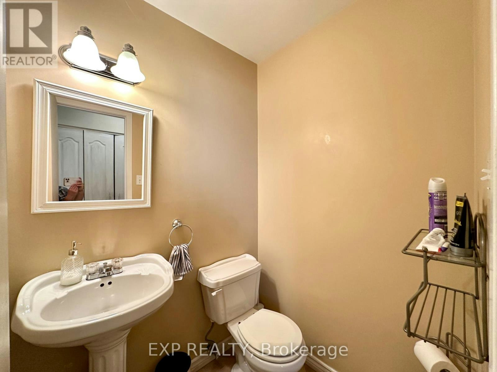 35 Barra Avenue, Ottawa, ON, K2L 2R9 - 12