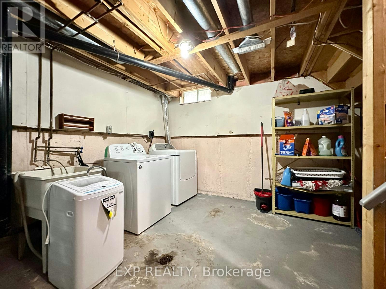 35 Barra Avenue, Ottawa, ON, K2L 2R9 - 26