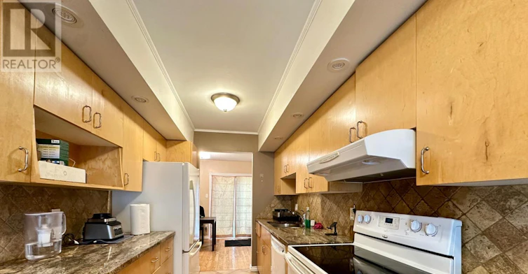 35 Barra Avenue, Ottawa, ON, K2L 2R9 - 11