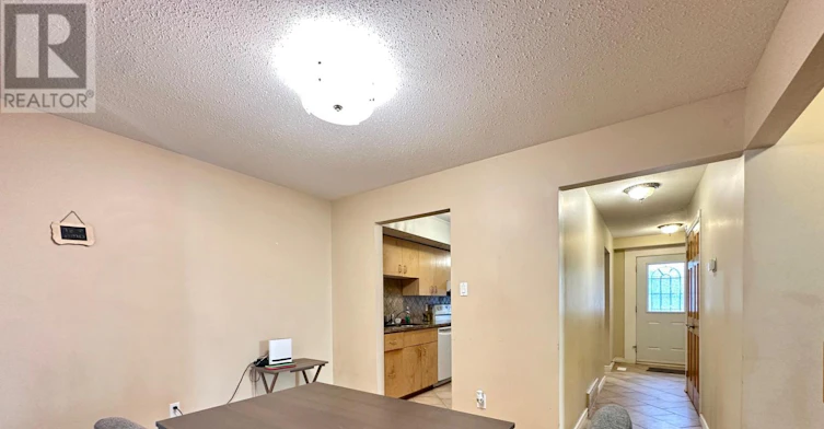 35 Barra Avenue, Ottawa, ON, K2L 2R9 - 6