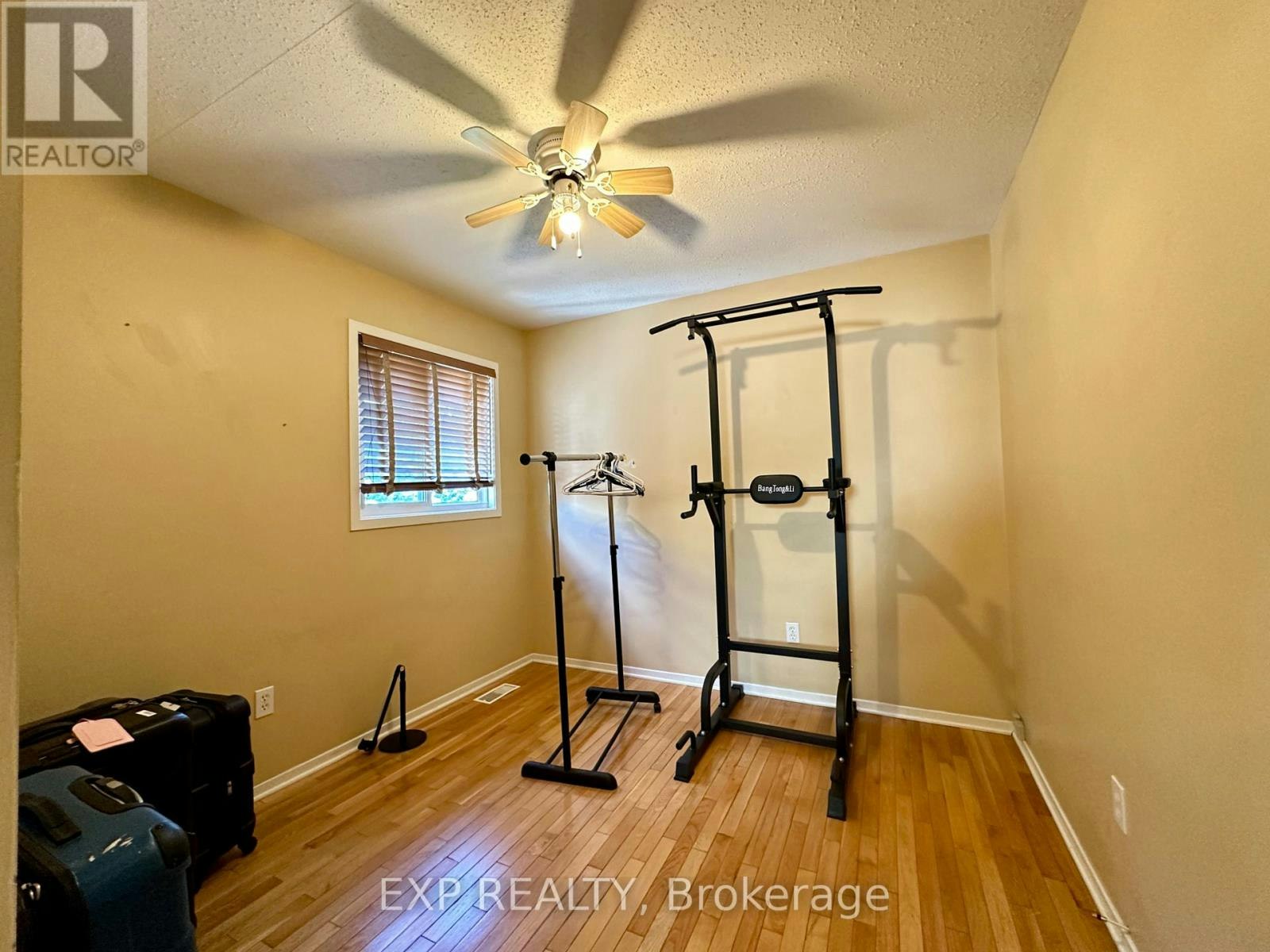 35 Barra Avenue, Ottawa, ON, K2L 2R9 - 20
