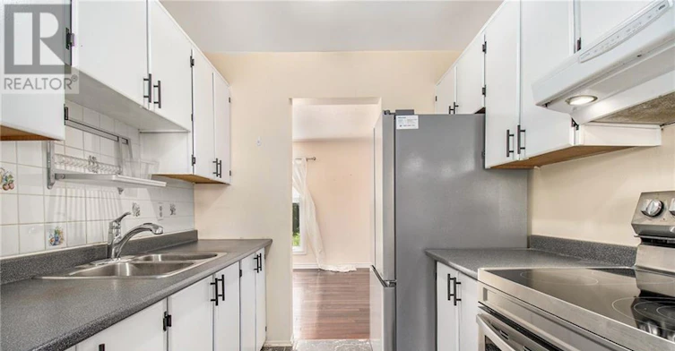 A-75 Dalehurst Drive, Ottawa, ON, K2G 3V1 - 7