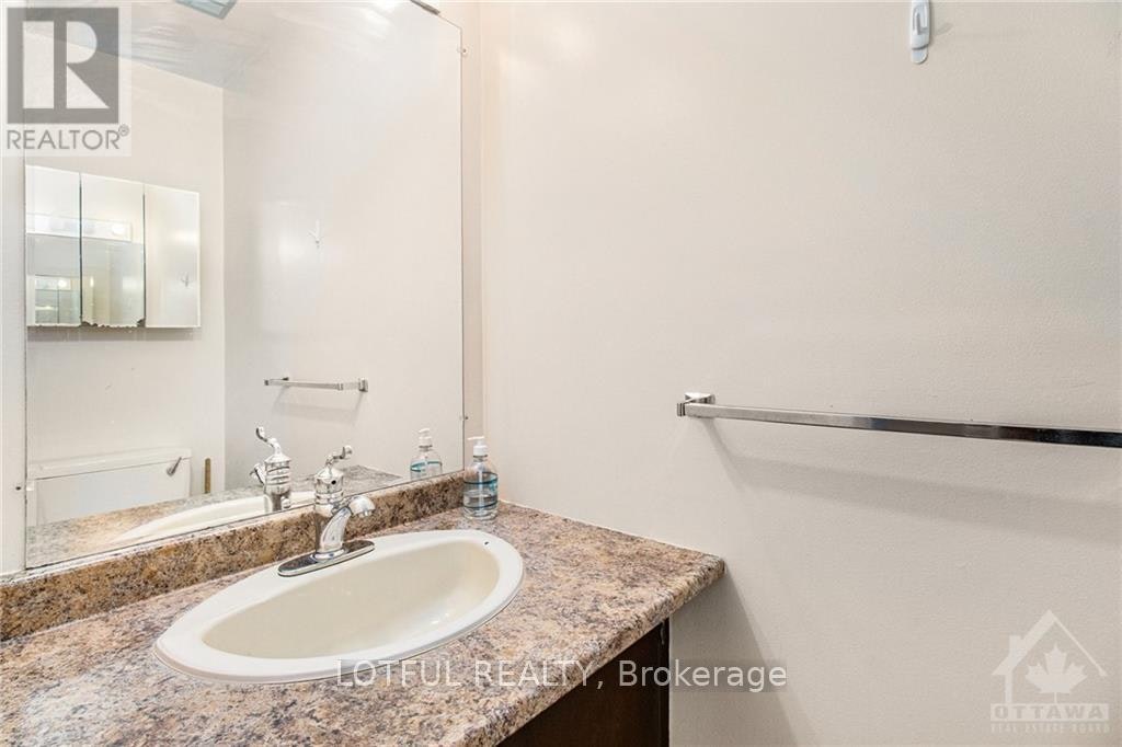 A-75 Dalehurst Drive, Ottawa, ON, K2G 3V1 - 16