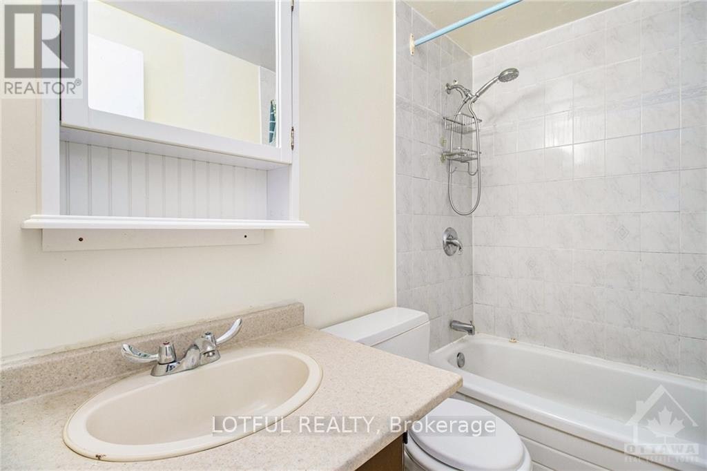 A-75 Dalehurst Drive, Ottawa, ON, K2G 3V1 - 15
