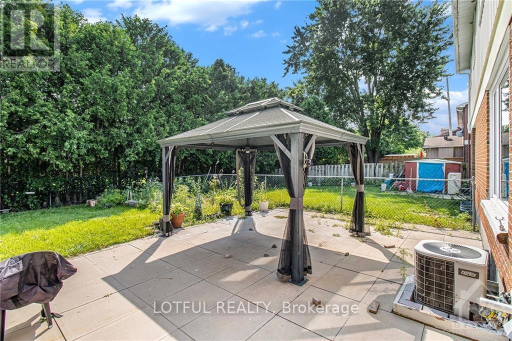 A-75 Dalehurst Drive, Ottawa, ON, K2G 3V1 - 17