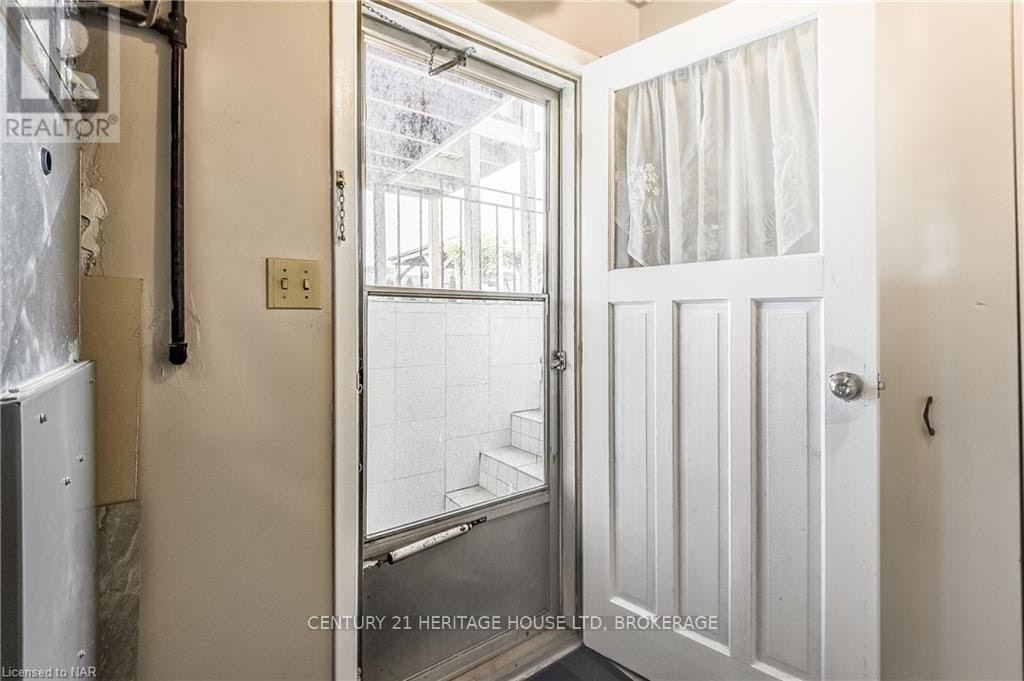 10 Madison Street, Fort Erie, ON, L2A 3Z8 - 27