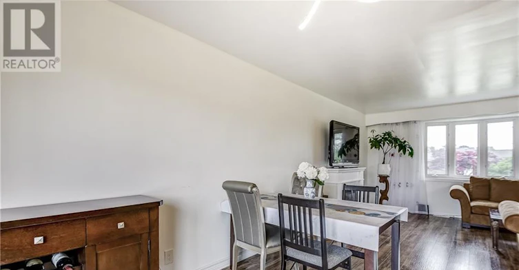 10 Madison Street, Fort Erie, ON, L2A 3Z8 - 11