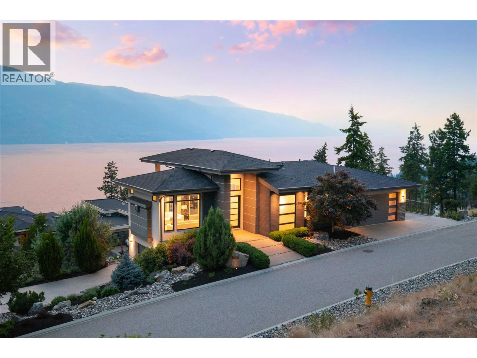 3320 Acacia Lane, Kelowna, BC, V1V 3G1