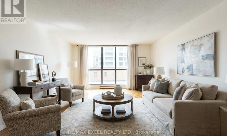 406-188 Spadina Avenue