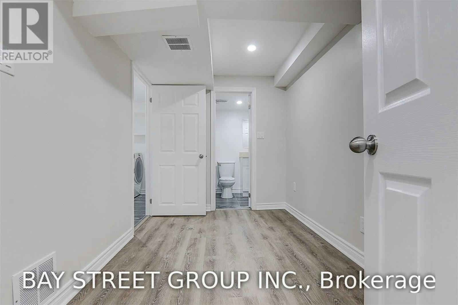 8 James Park Square, Toronto, ON, M1V 2E6 - 28