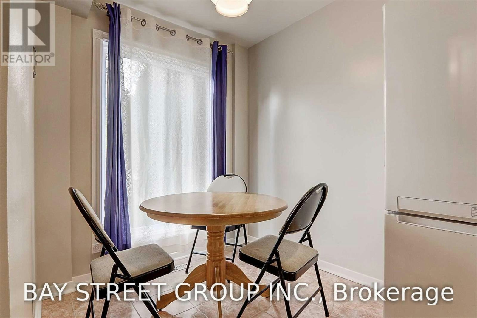 8 James Park Square, Toronto, ON, M1V 2E6 - 3
