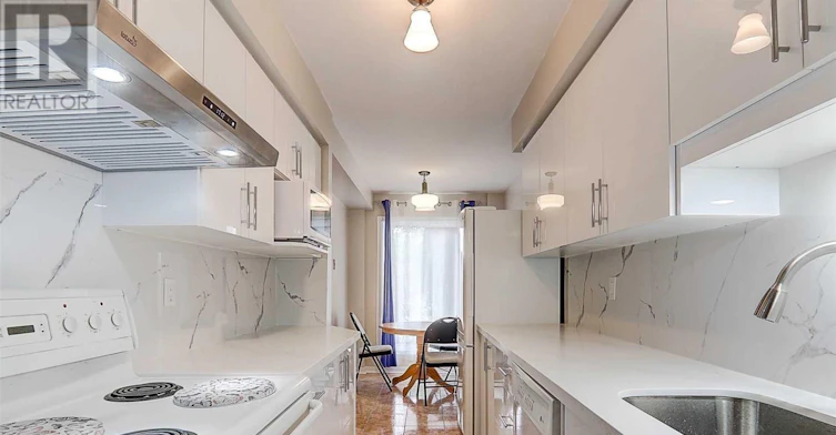 8 James Park Square, Toronto, ON, M1V 2E6 - 5