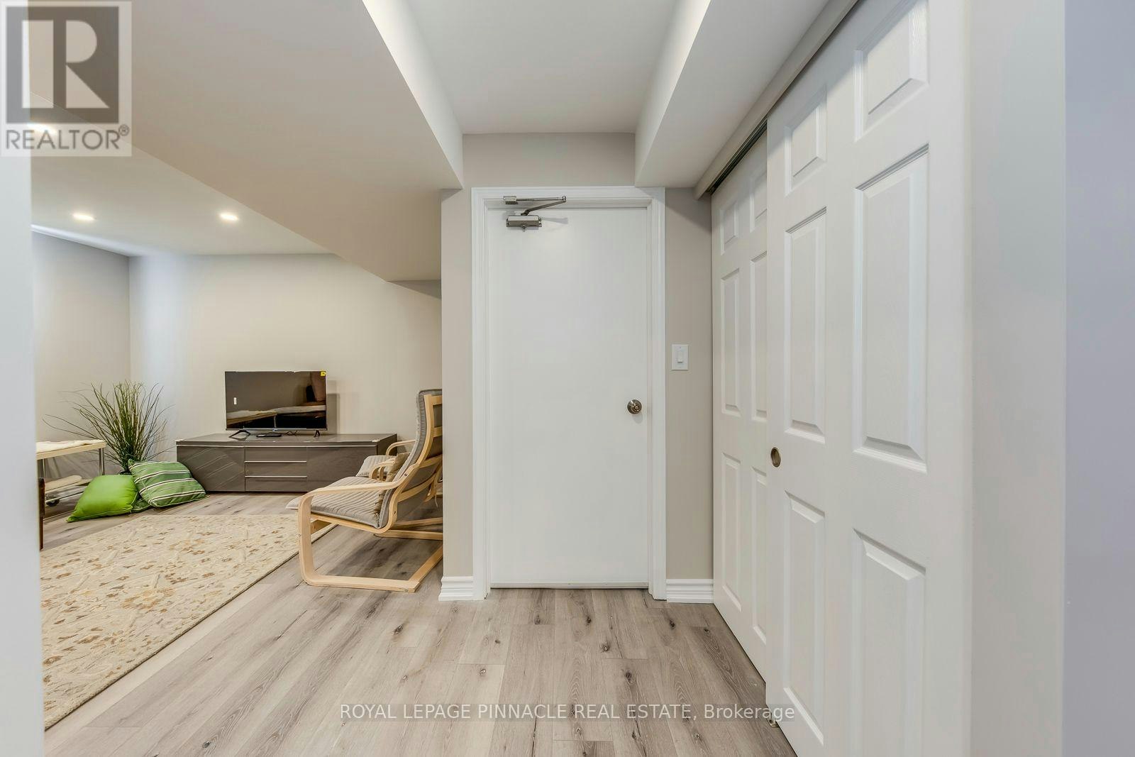 LOWER-1292 Willowbank Trail, Mississauga, ON, L4W 5M5 - 5