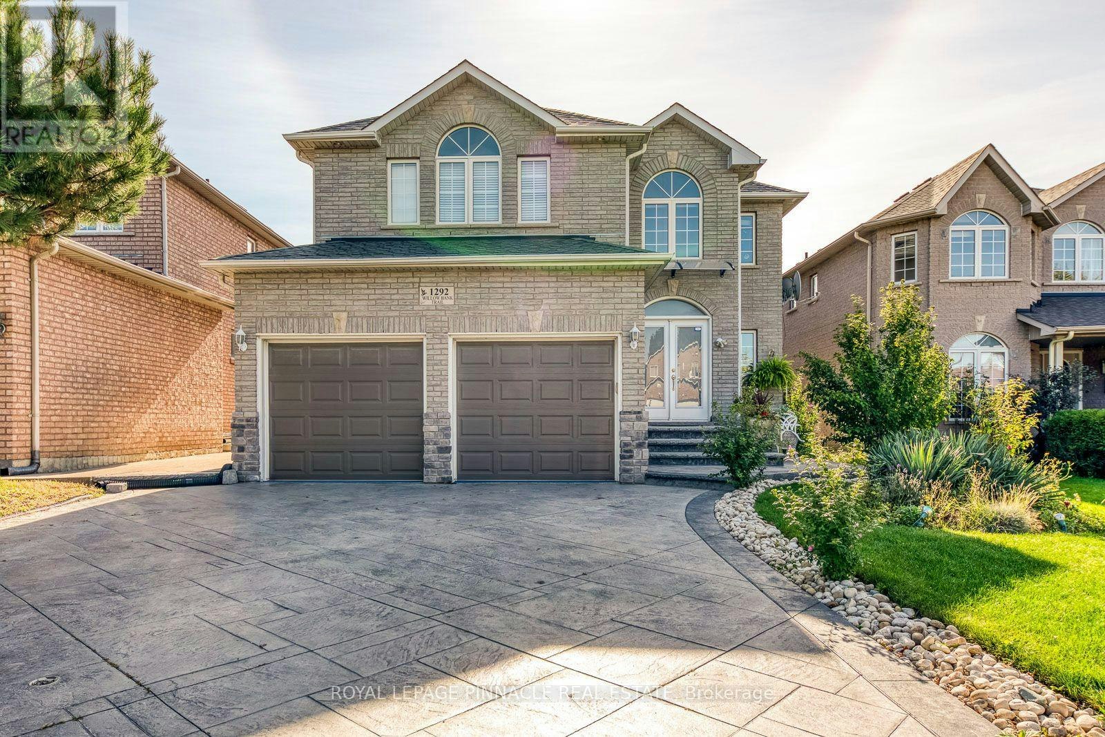 LOWER-1292 Willowbank Trail, Mississauga, ON, L4W 5M5