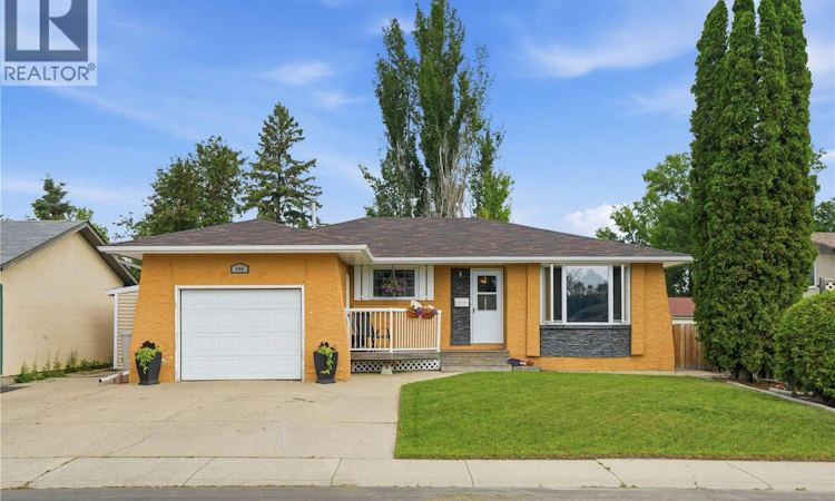 506 Fisher Crescent