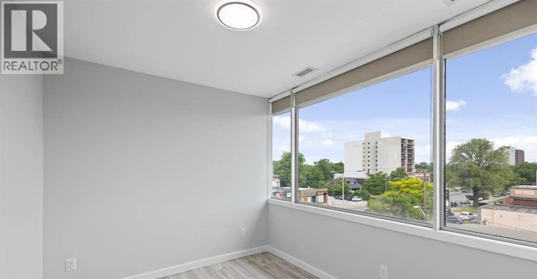 402-1500 Ouellette, Windsor, ON, N8X 1K7 - 32