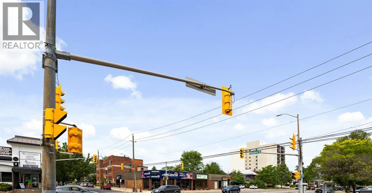 402-1500 Ouellette, Windsor, ON, N8X 1K7 - 8