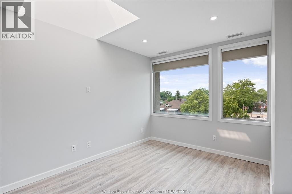 402-1500 Ouellette, Windsor, ON, N8X 1K7 - 21