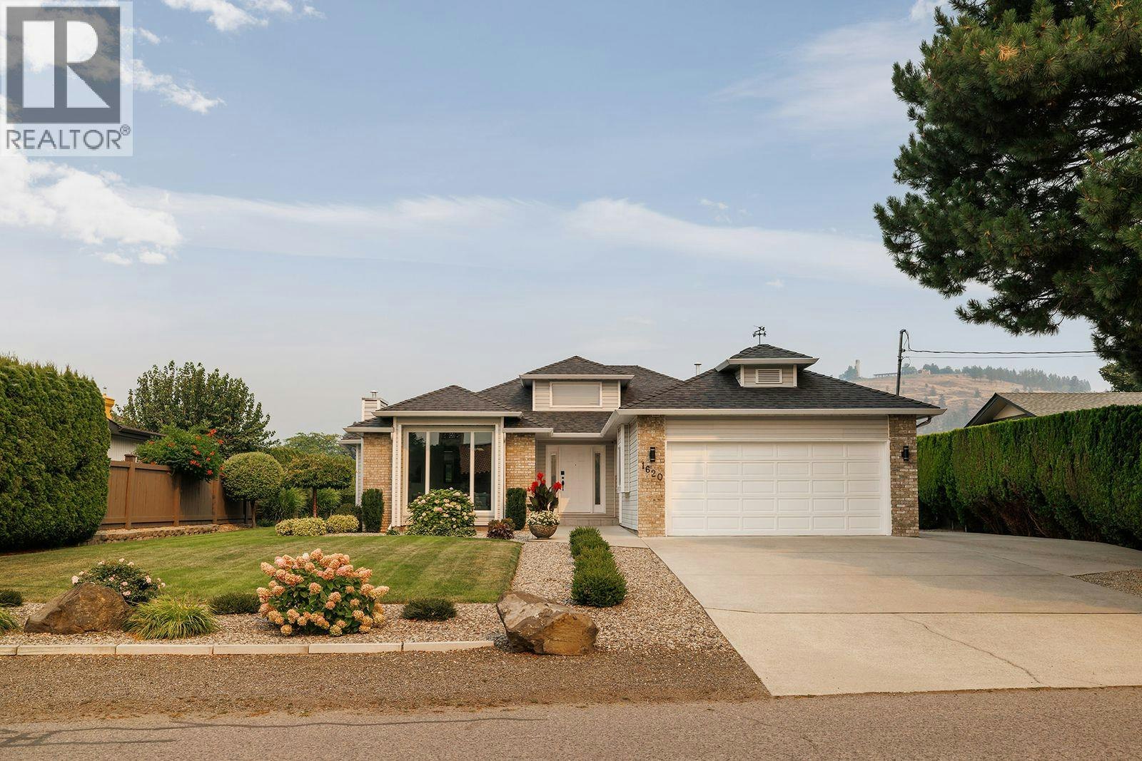 1620 Pritchard Drive, West Kelowna, BC, V4T 1X3