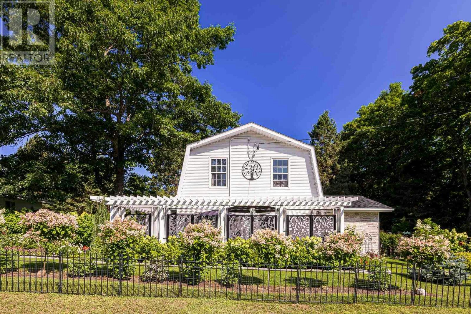 3044 East Street, Hilton Beach, ON, P0R 1G0