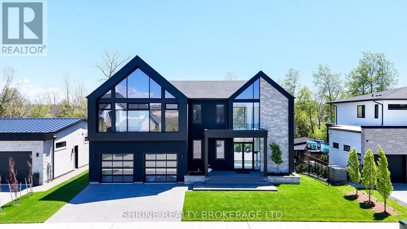 228 Edgewater Boulevard, Komoka, ON, N0L 1R0