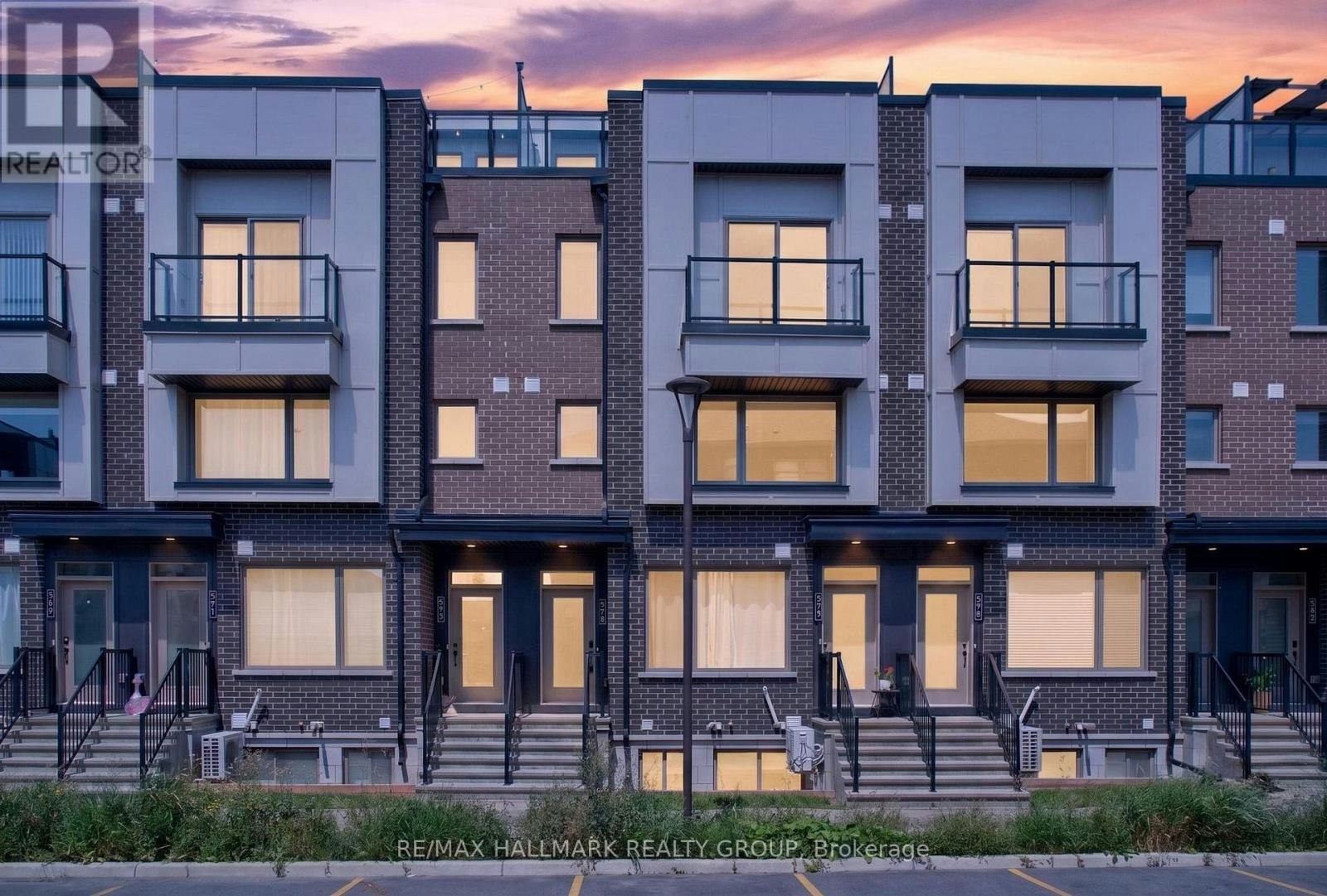 575 Takamose Private, Ottawa, ON, K1K 4Z4