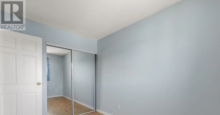 4338 Meadowvale Lane, Ottawa, ON, K1B 5A2 - 14