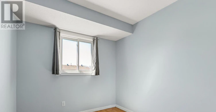 4338 Meadowvale Lane, Ottawa, ON, K1B 5A2 - 15