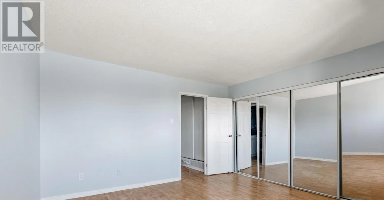 4338 Meadowvale Lane, Ottawa, ON, K1B 5A2 - 12