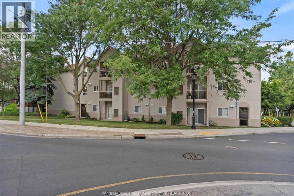 306-3000 Sandwich Street, Windsor, ON, N9C 4G3