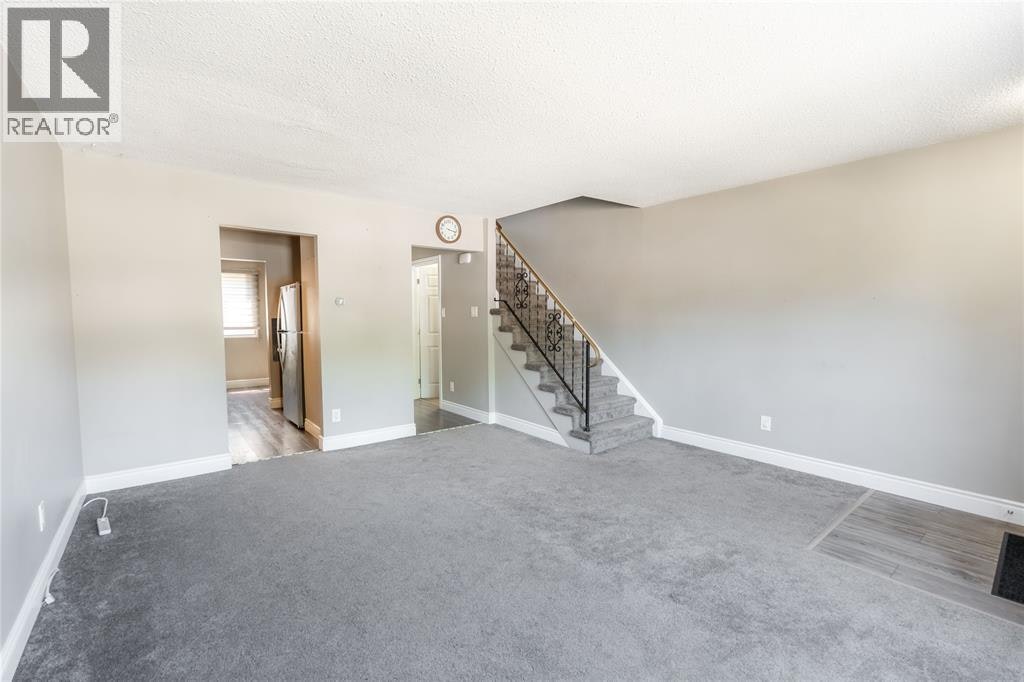 2-301 Edgewood Street, Sarnia, ON, N7S 4X7 - 5