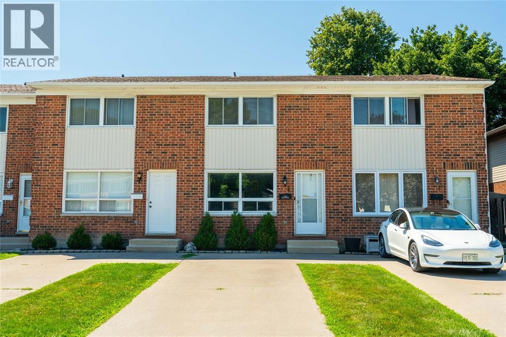 2-301 Edgewood Street, Sarnia, ON, N7S 4X7