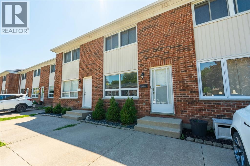 2-301 Edgewood Street, Sarnia, ON, N7S 4X7 - 2