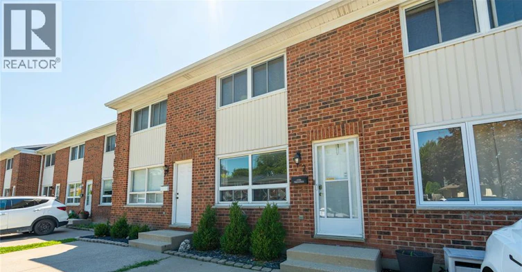 2-301 Edgewood Street, Sarnia, ON, N7S 4X7 - 2