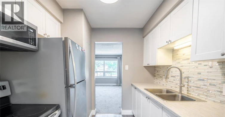 2-301 Edgewood Street, Sarnia, ON, N7S 4X7 - 8