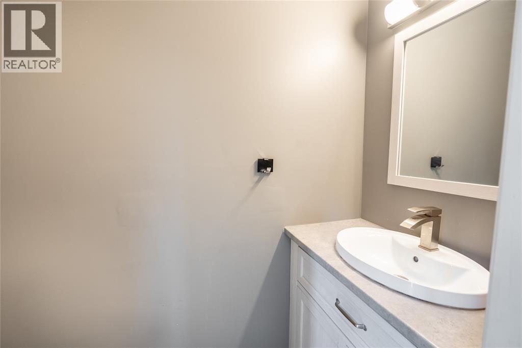 2-301 Edgewood Street, Sarnia, ON, N7S 4X7 - 11