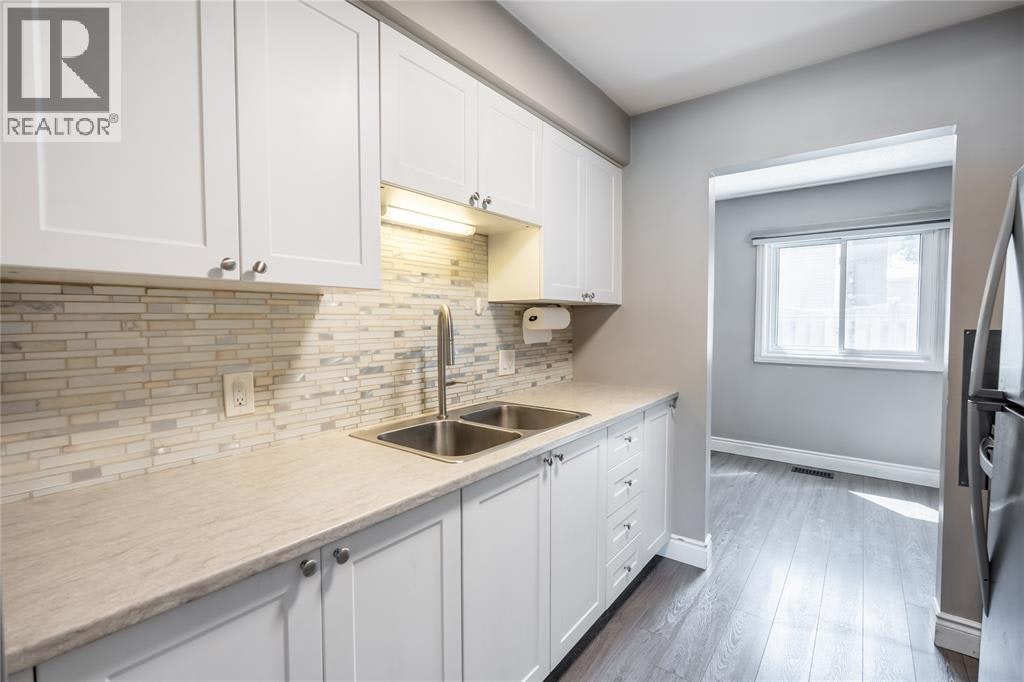 2-301 Edgewood Street, Sarnia, ON, N7S 4X7 - 7