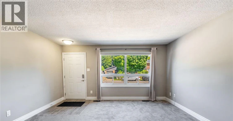 2-301 Edgewood Street, Sarnia, ON, N7S 4X7 - 6