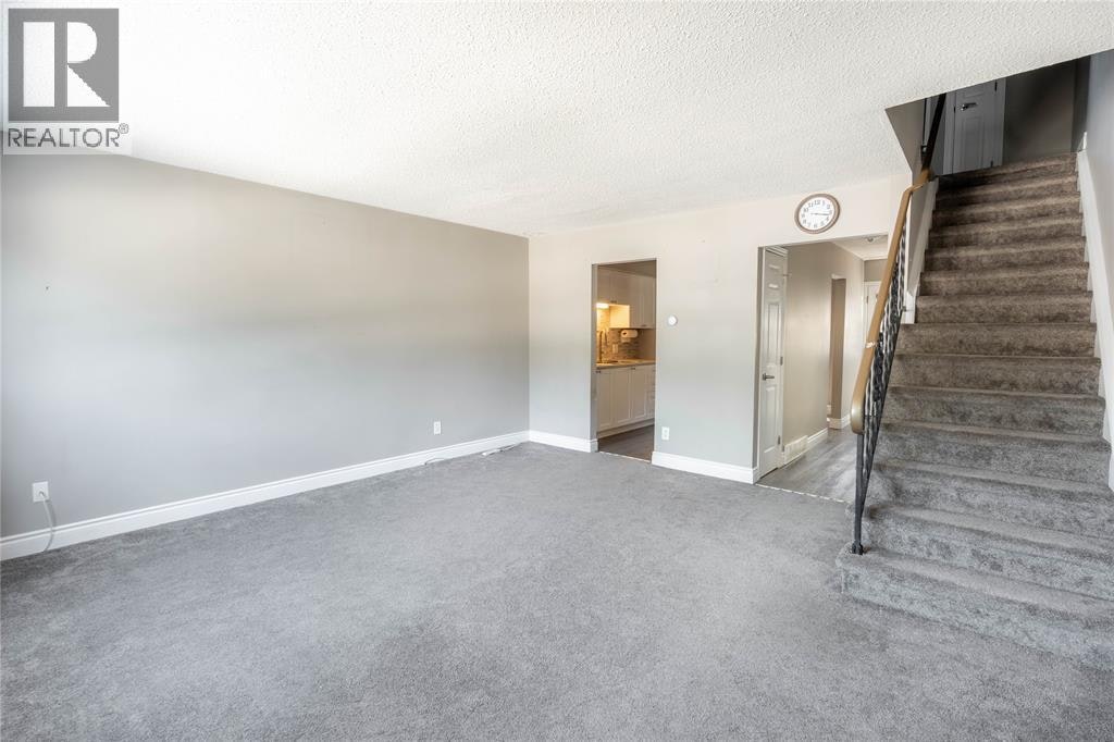 2-301 Edgewood Street, Sarnia, ON, N7S 4X7 - 4