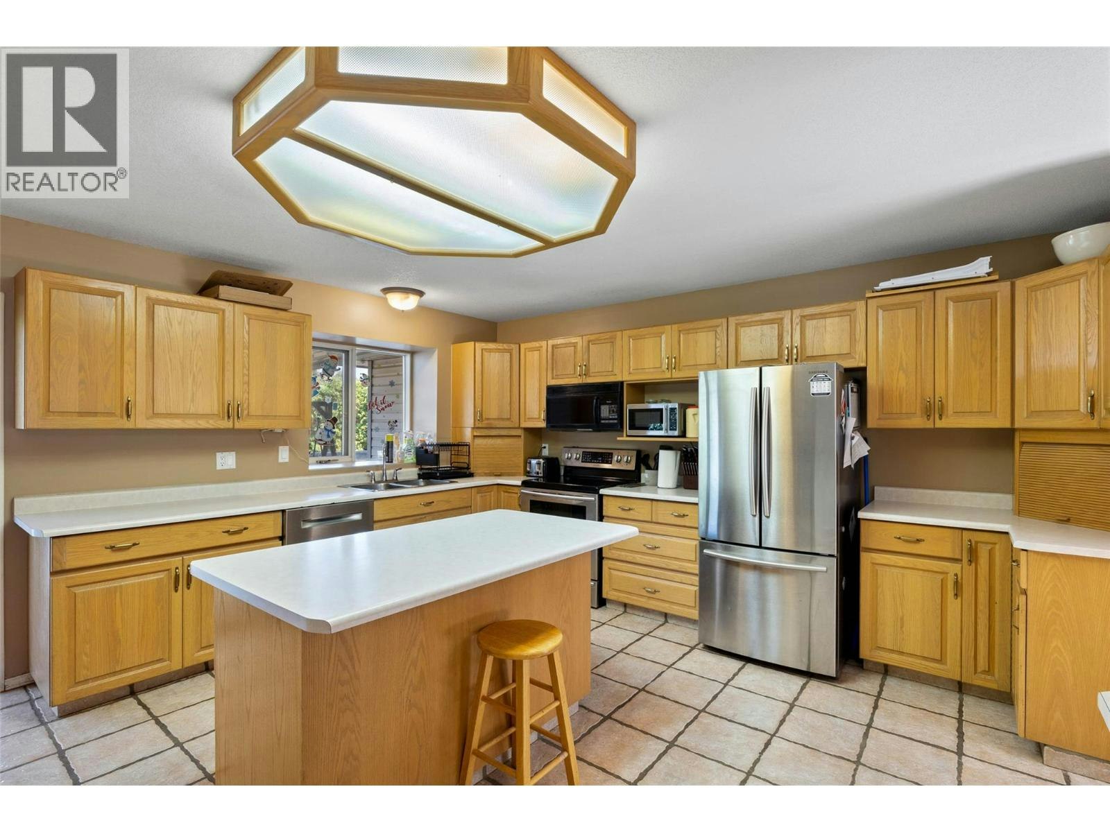 219 Strom Road, Kamloops, BC, V2C 4M1 - 11