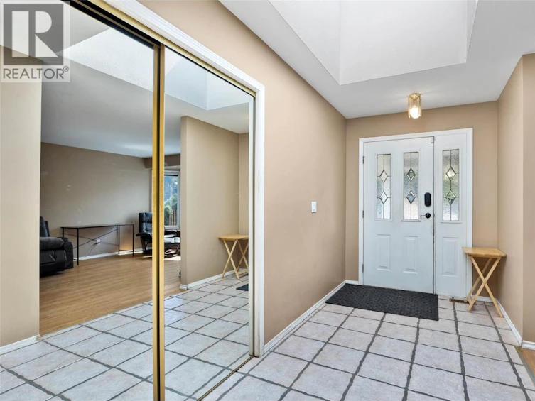 219 Strom Road, Kamloops, BC, V2C 4M1 - 4